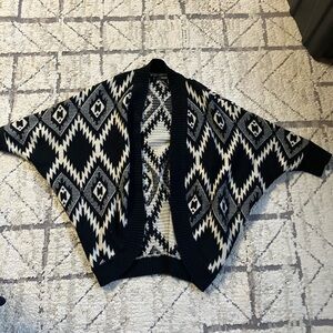Geometric Patterned Black and White Women's Sweater
